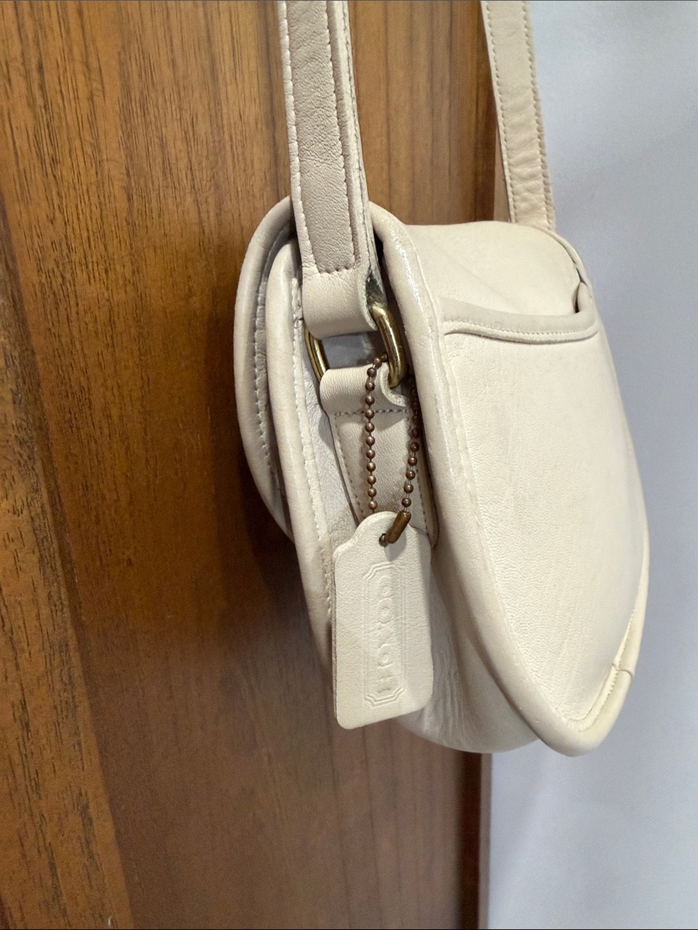 Vintage Coach Watson bag in color Bone 1996 - Picture 5 of 16